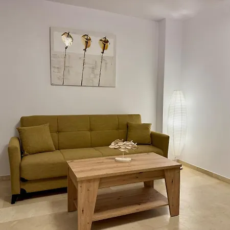 Modern By & Old Town With Pool Appartement