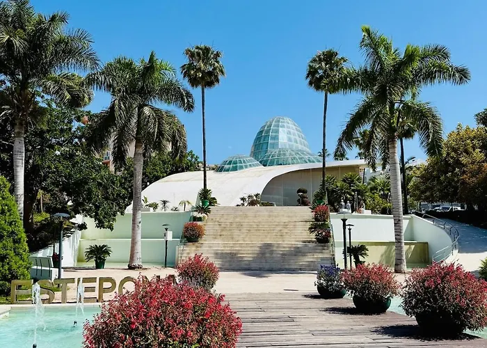 Daire Modern By & Old Town With Pool *