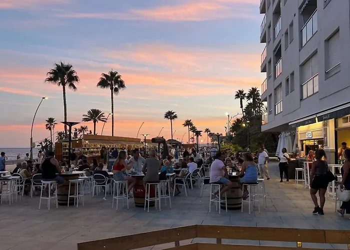 Daire Modern By & Old Town With Pool Estepona