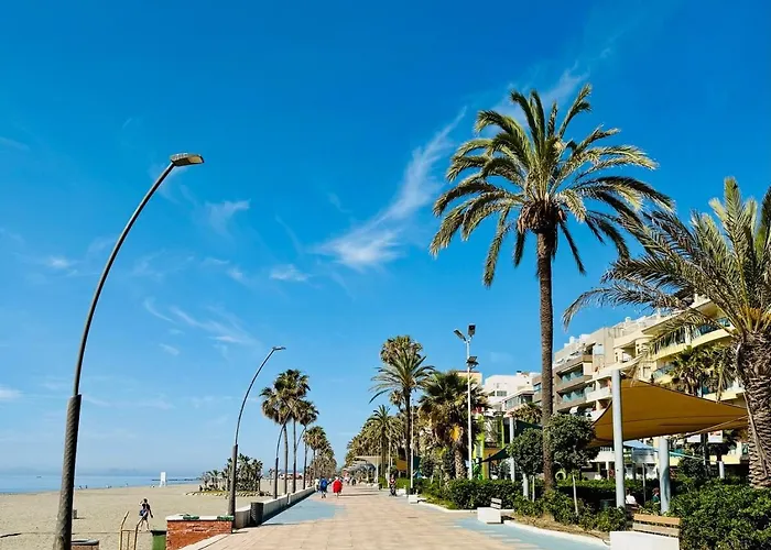 Modern By & Old Town With Pool *