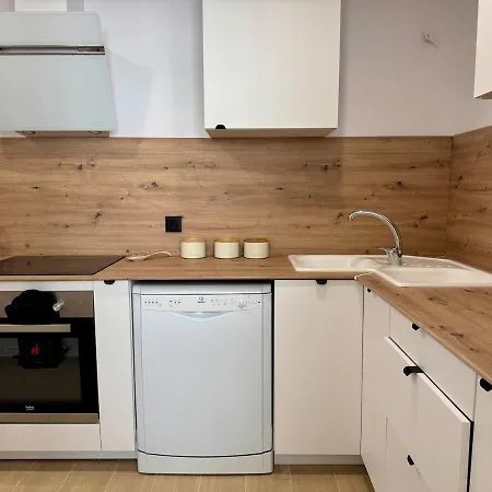 Διαμέρισμα Modern By & Old Town With Pool