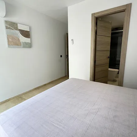 شقة Modern By & Old Town With Pool *